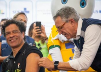 Campanha nacional incentiva vacinação contra sarampo para quem vai à Copa de 2026, diante do aumento de casos nos EUA, Canadá e México.