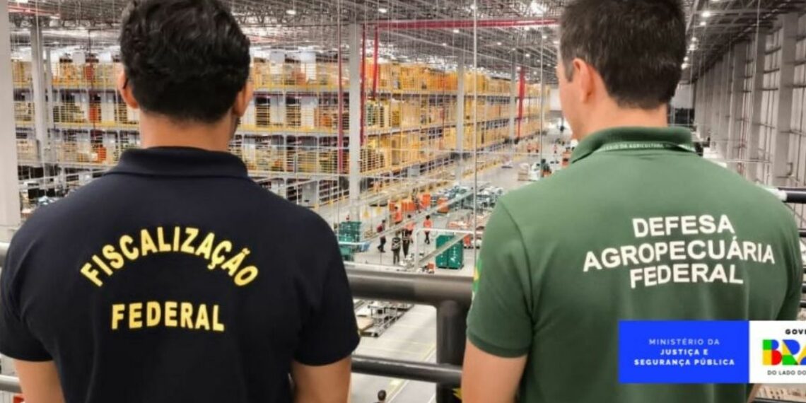 Operação Páscoa Segura retira cerca de 2 mil anúncios irregulares de alimentos em plataformas digitais. Ação combate fraudes e protege consumidores na Semana Santa.