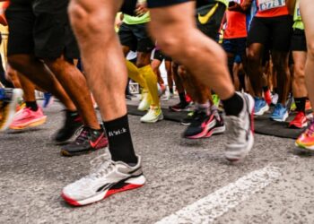 Vitória promove Corrida do Gari no dia 23 de maio com percurso de 5 km e inscrições mediante doação de alimento. Evento homenageia profissionais da limpeza pública.