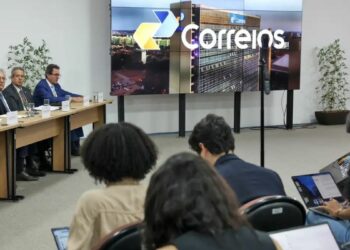 Correios acumulam prejuízo de R$ 8,5 bilhões em 2025, impactados por processos judiciais, queda de receita e transformação no setor postal.