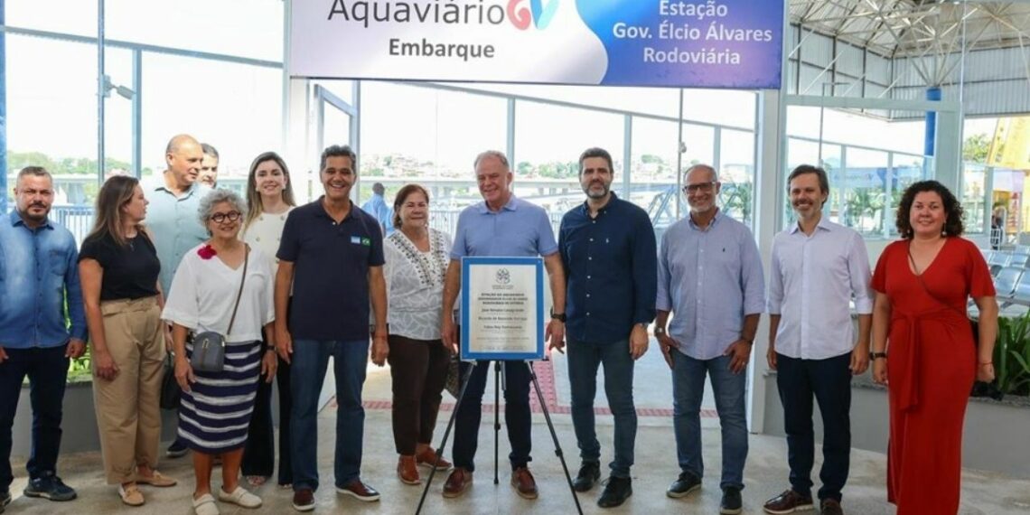 Governo do ES entrega reforma da Rodoviária de Vitória e amplia sistema aquaviário com nova estação e embarcação.