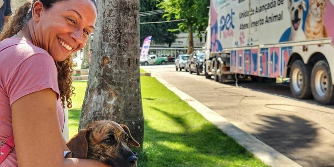 Programa Pet Vida realiza castração, microchipagem e vacinação gratuita de cães e gatos em Marataízes, promovendo saúde pública e bem-estar animal.