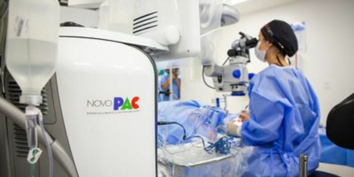 Alckmin inaugura centro de radioterapia em Presidente Prudente e anuncia expansão do atendimento oncológico no SUS, com novos equipamentos e investimentos milionários.
