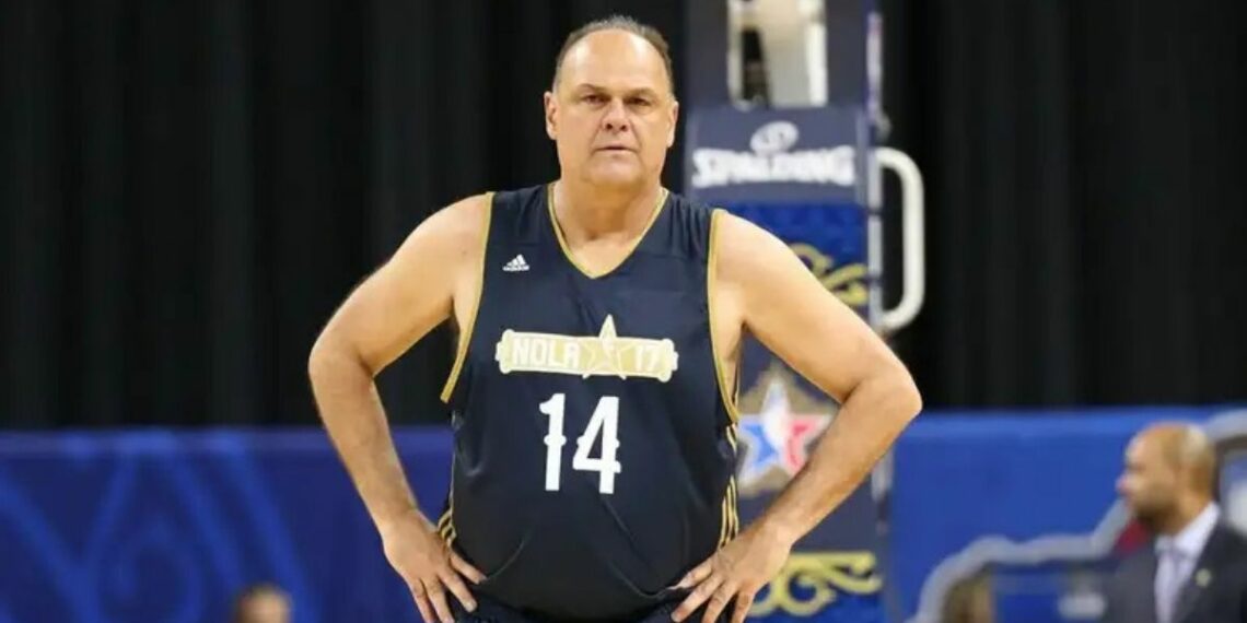 Ícone do basquete brasileiro, Oscar Schmidt morre aos 68 anos em São Paulo. Atleta marcou gerações com recordes e participação em cinco Olimpíadas.