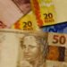 INSS começa a pagar a primeira parcela do 13º antecipado para aposentados e pensionistas. Calendário segue até junho e deve injetar R$ 78,2 bilhões na economia.