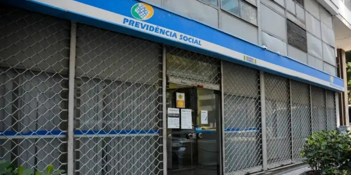 Nova portaria do INSS regulamenta a teleperícia médica, estabelece procedimentos nas agências da Previdência Social e amplia o acesso ao atendimento remoto em todo o país.