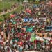 Milhares de indígenas marcham em Brasília no ATL 2026 cobrando demarcação de terras, criticando o marco temporal e pressionando Congresso e governo federal.