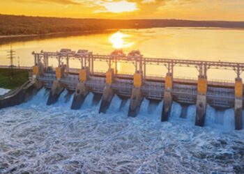 Ministério de Minas e Energia abre consultas públicas para melhorar regras de exportação de energia e otimizar uso do sistema elétrico nacional.