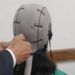Projeto de lei no ES propõe uso de toucas hipotérmicas para pacientes em quimioterapia, visando reduzir queda de cabelo e melhorar autoestima.