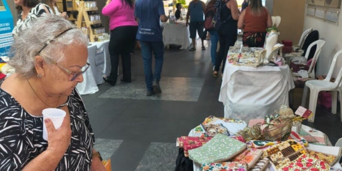 Feira de Mulheres Empreendedoras acontece em Vitória com produtos artesanais, incentivo à renda e fortalecimento do empreendedorismo feminino.