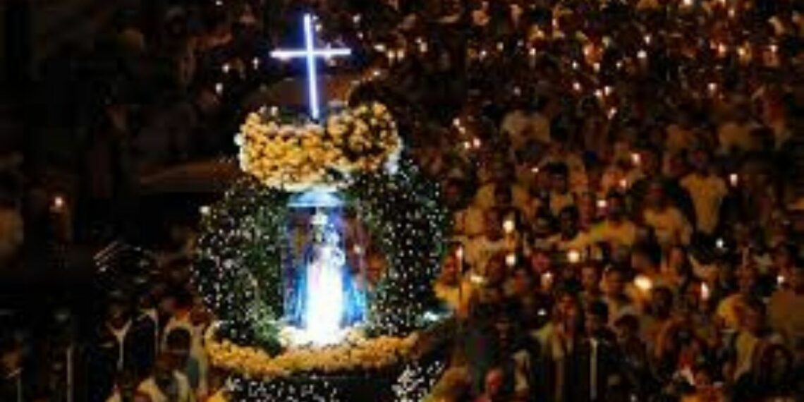TV Ales transmite ao vivo a missa de encerramento da 456ª Festa da Penha, em Vila Velha. Celebração será realizada no dia 13 de abril, às 16h30, com expectativa de reunir milhões de fiéis.