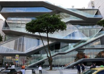 O Museu da Imagem e do Som do Rio de Janeiro iniciou suas atividades culturais com a exposição “Arquitetura em Cena”, que revela a história da nova sede em Copacabana e fotos antigas da cidade.