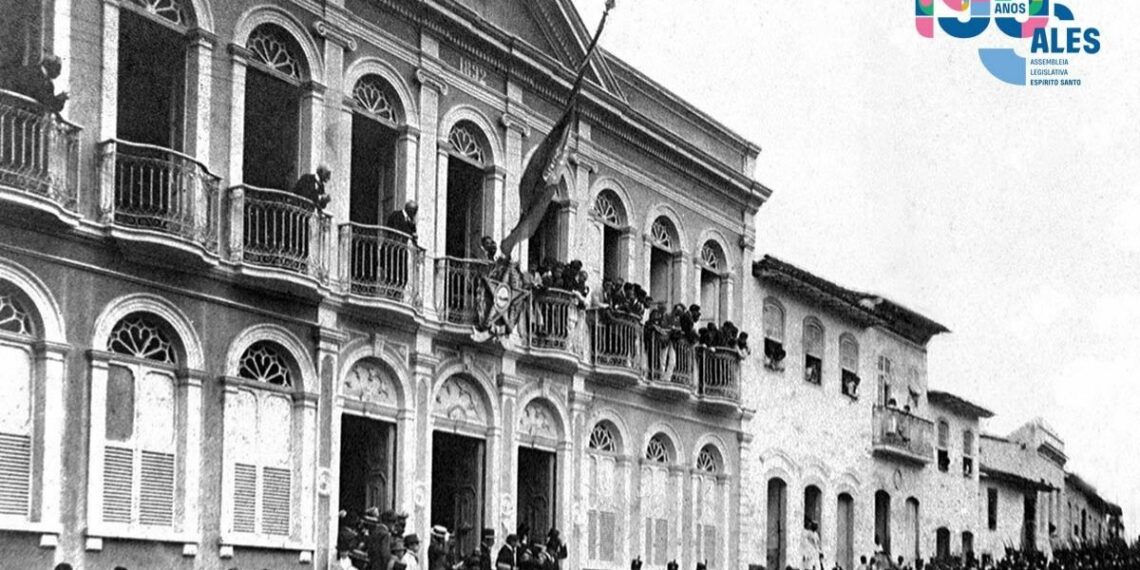 Exposição “Caminhos da Cidadania” celebra os 190 anos da Assembleia Legislativa do Espírito Santo com documentos inéditos, arte e memória histórica.