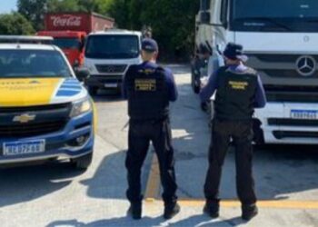 Decisões judiciais confirmam validade da tabela do frete e reforçam fiscalização da ANTT no transporte de cargas.