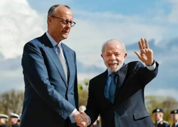 Em agenda na Alemanha, Lula participa da Hannover Messe, discute inovação e reindustrialização e articula acordos em áreas como energia, tecnologia e clima.
