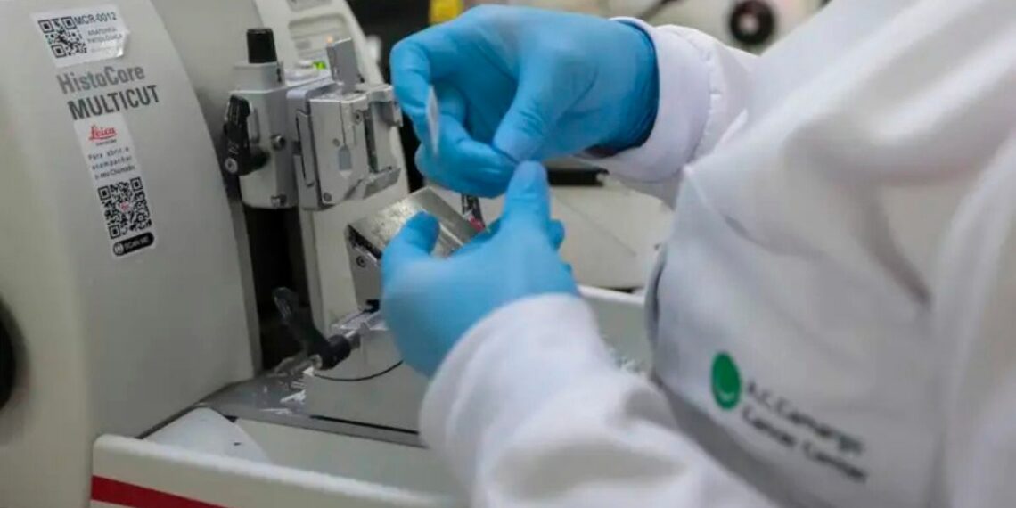 Nova lei institui a Política Nacional de Prevenção e Controle do Câncer no SUS e amplia o acesso a tratamentos inovadores, vacinas e diagnóstico precoce em todo o país.