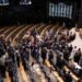 Congresso Nacional derruba veto de Lula ao PL da Dosimetria, projeto que reduz penas relacionadas aos atos de 8 de janeiro. Texto segue para promulgação.