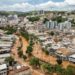 O Governo do Brasil começou a pagar o Auxílio Reconstrução para famílias atingidas pelas chuvas em Juiz de Fora e Ubá. Benefício de R$ 7,3 mil é pago em parcela única pela Caixa.