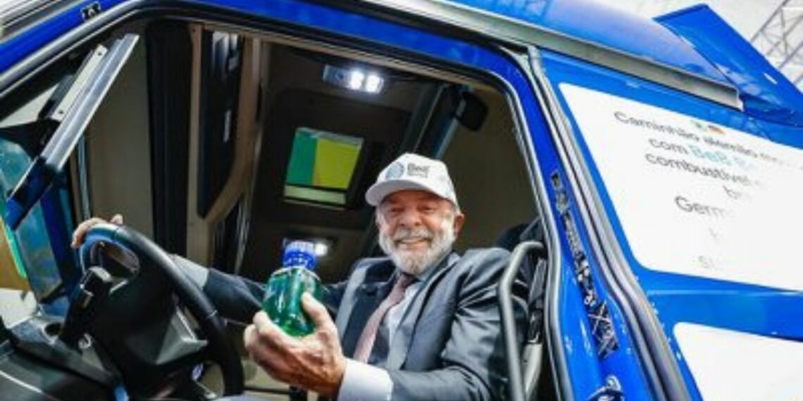 Lula defende protagonismo do Brasil na transição energética durante a Hannover Messe 2026 e reforça parceria estratégica com a Alemanha.