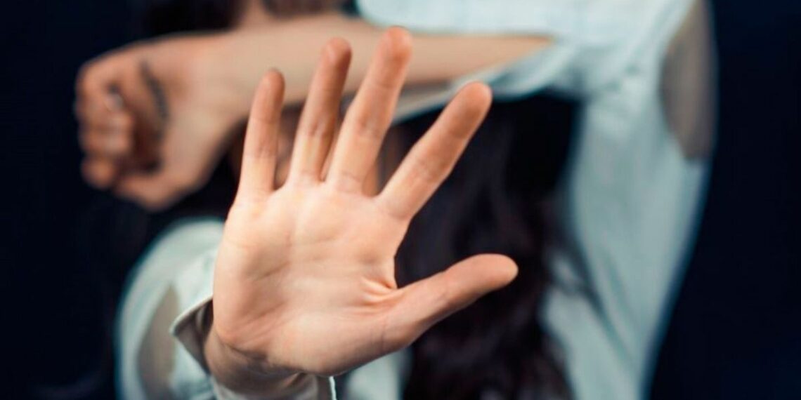 Projeto na Ales propõe capacitação anual de servidores públicos para prevenção da violência contra a mulher e fortalecimento da rede de proteção.