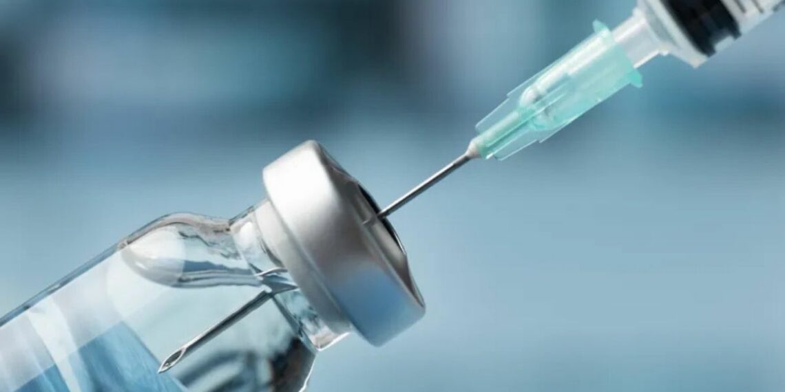 Brasil registra aumento de casos de influenza A e SRAG, segundo a Fiocruz. Boletim destaca circulação de vírus e reforça vacinação e cuidados preventivos.