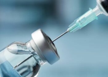Brasil registra aumento de casos de influenza A e SRAG, segundo a Fiocruz. Boletim destaca circulação de vírus e reforça vacinação e cuidados preventivos.