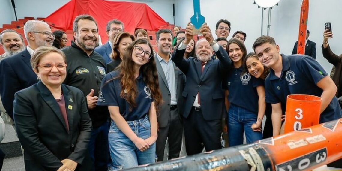 Presidente Lula inaugura a unidade Tamanduatehy da UFABC, em Santo André (SP), com investimento de R$ 155,7 milhões e expansão de vagas em novos cursos de graduação.