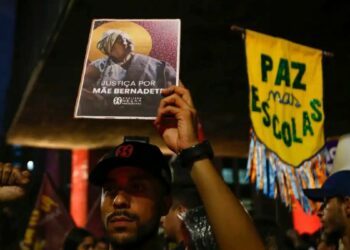 Último dia do júri dos acusados pelo assassinato de Mãe Bernadete, líder quilombola morta em 2023, é apontado pela Anistia Internacional como teste do compromisso do Brasil com os direitos humanos.