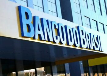Banco do Brasil registrou lucro de R$ 3,4 bilhões no primeiro trimestre de 2026, queda de 54%, pressionado pela alta da inadimplência no agronegócio e aumento das provisões para perdas.