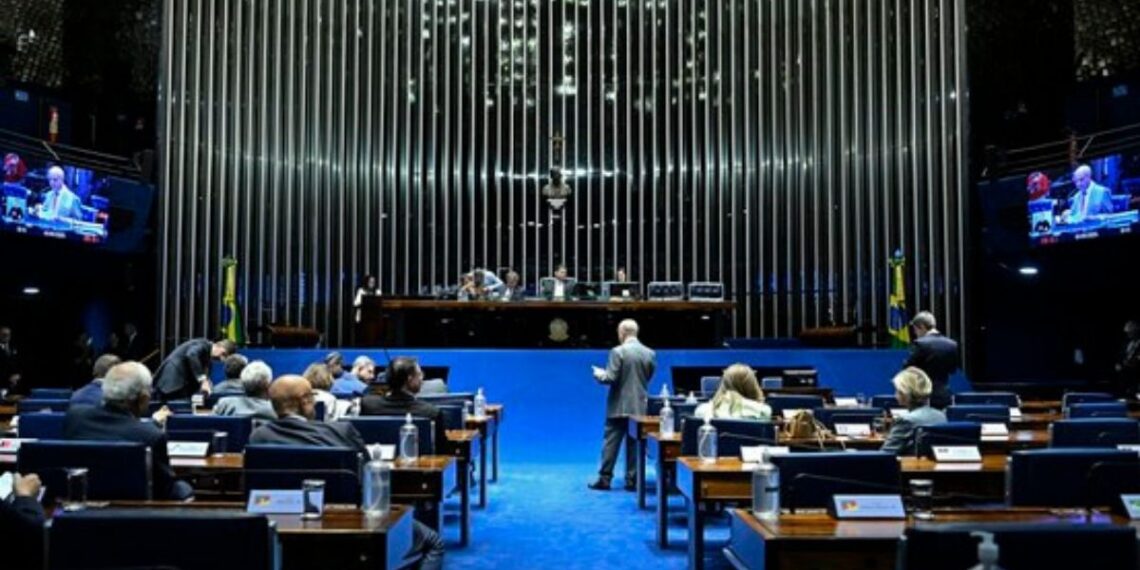 Senado Federal pode votar novo piso salarial dos professores da educação básica e projetos sobre violência doméstica, proteção infantil e benefícios fiscais.