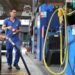 Governo federal anuncia subsídio de R$ 0,44 por litro na gasolina para amenizar alta dos combustíveis causada pela guerra no Irã.