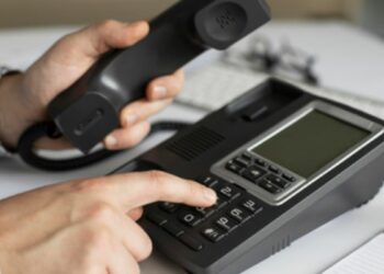 Anatel amplia modernização da telefonia fixa e elimina tarifas interurbanas entre cidades do mesmo DDD em mais estados brasileiros.