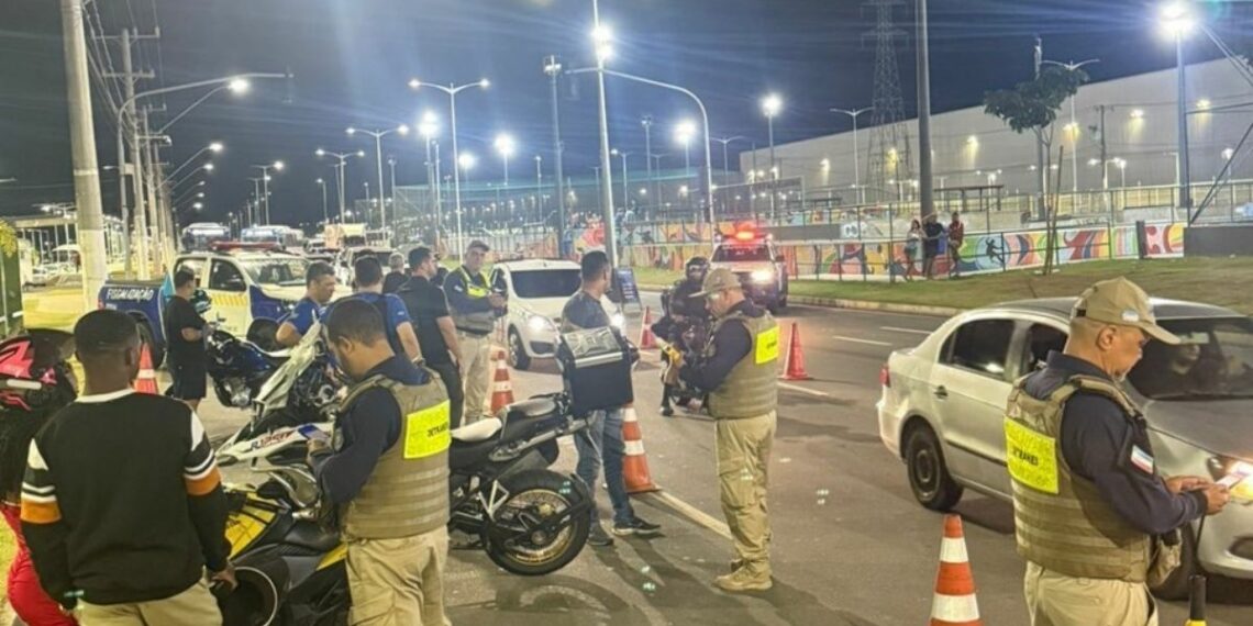 Operação integrada na Serra combateu rachas e manobras perigosas, autuando motoristas alcoolizados, condutores sem habilitação e outras infrações.