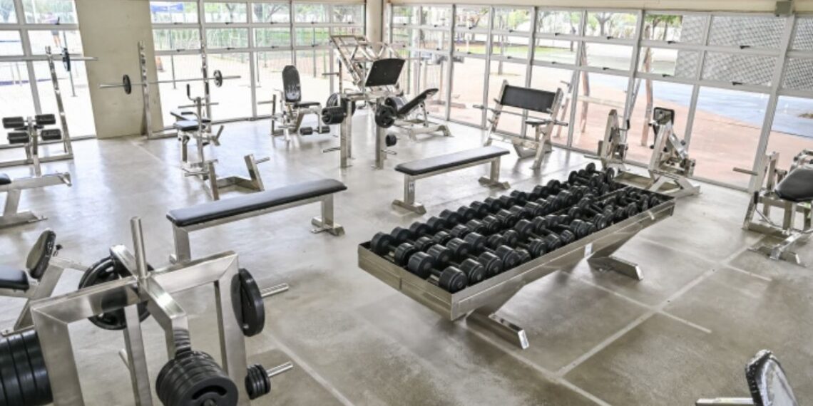 Secretaria de Esportes abre inscrições para Academia Popular de Musculação do Tancredão. Atividade gratuita terá aulas com acompanhamento profissional.