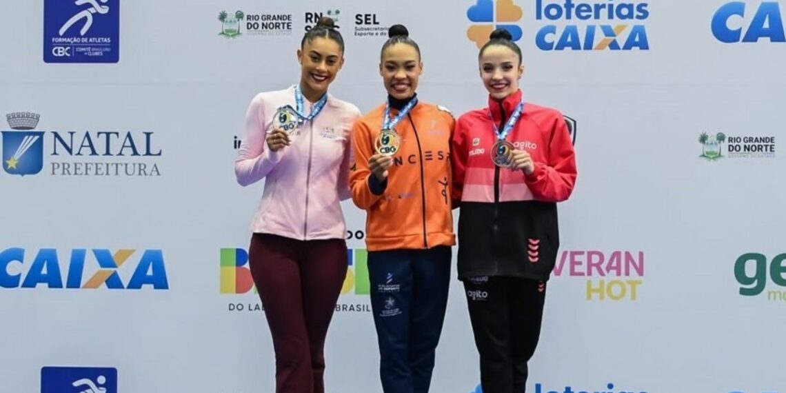 Ginasta capixaba Geovanna Santos conquista vice-campeonato geral e quatro medalhas no Campeonato Brasileiro Adulto de Ginástica Rítmica em Natal.