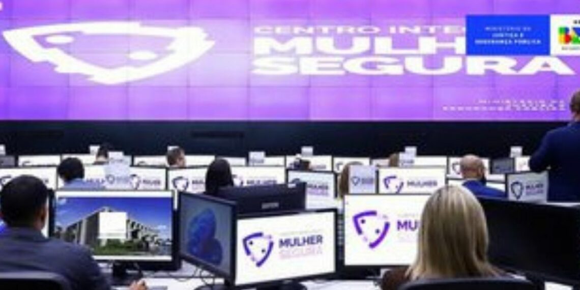 Ministério da Justiça divulga ações de combate à violência contra mulheres, com mais de 5 mil prisões, novas leis e plataforma nacional de monitoramento.
