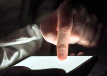 Estudo da FecomercioSP mostra crescimento do número de paulistanos que usam apostas online para complementar renda e alerta para impactos financeiros.