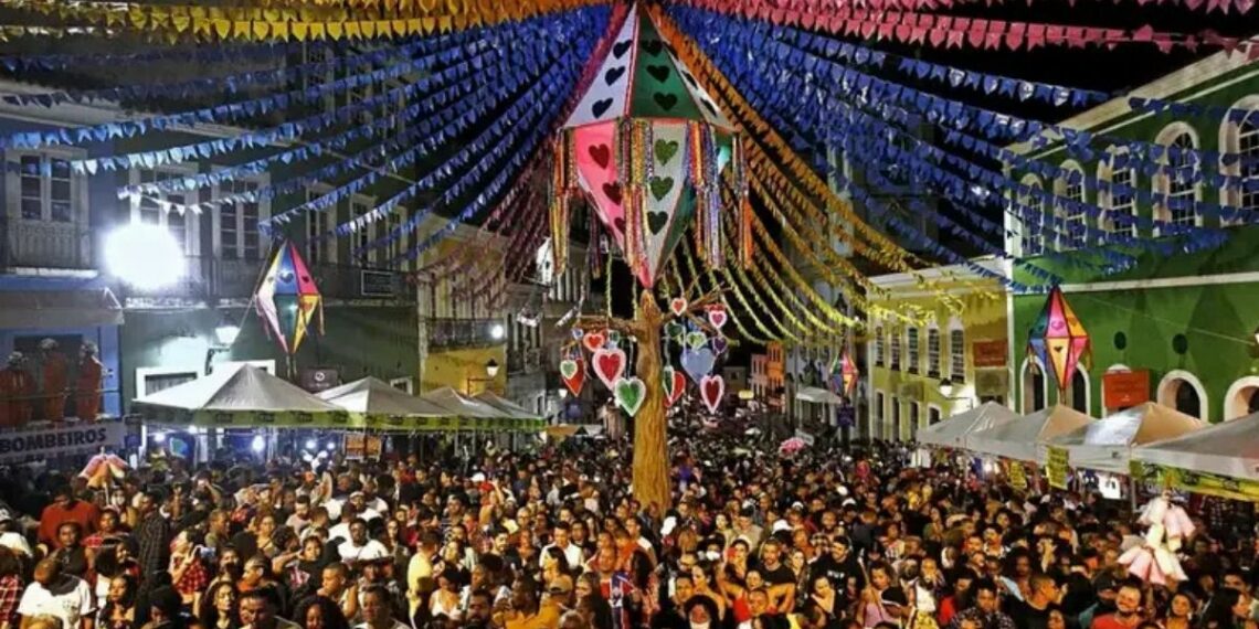 Unicef e Ministério dos Direitos Humanos lançam guia para ajudar municípios a proteger crianças e adolescentes durante grandes eventos e festas populares em todo o Brasil.