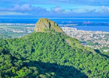Parque da Fonte Grande, em Vitória, recebe caminhada noturna em celebração ao Dia Nacional da Mata Atlântica com observação da fauna, do céu e vista panorâmica da cidade.