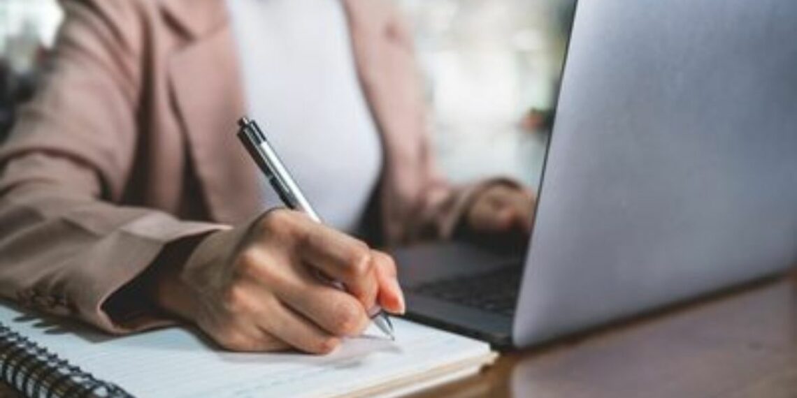 Nova plataforma INSS Empresa entra em funcionamento em 15 de maio, oferecendo consulta em tempo real aos afastamentos de trabalhadores com dados desde 2019.