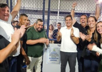 Governo do Espírito Santo entrega praça revitalizada e anuncia recapeamento de 41 vias em Guarapari com investimento de R$ 13,3 milhões.