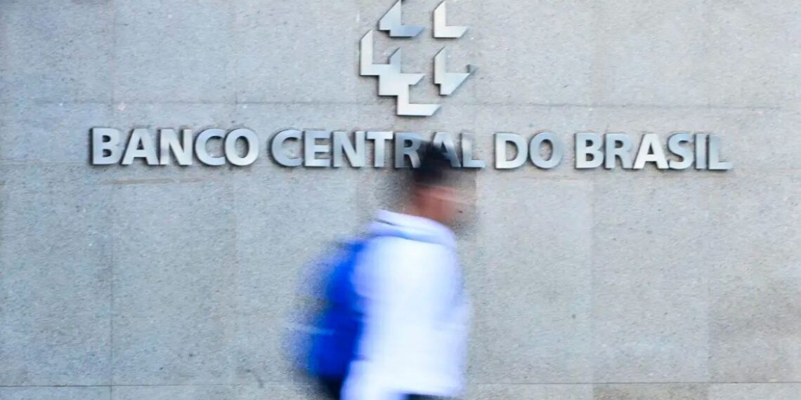 Banco Central afirma que liquidação do conglomerado Master não gerou risco sistêmico e destaca solidez do sistema financeiro brasileiro.