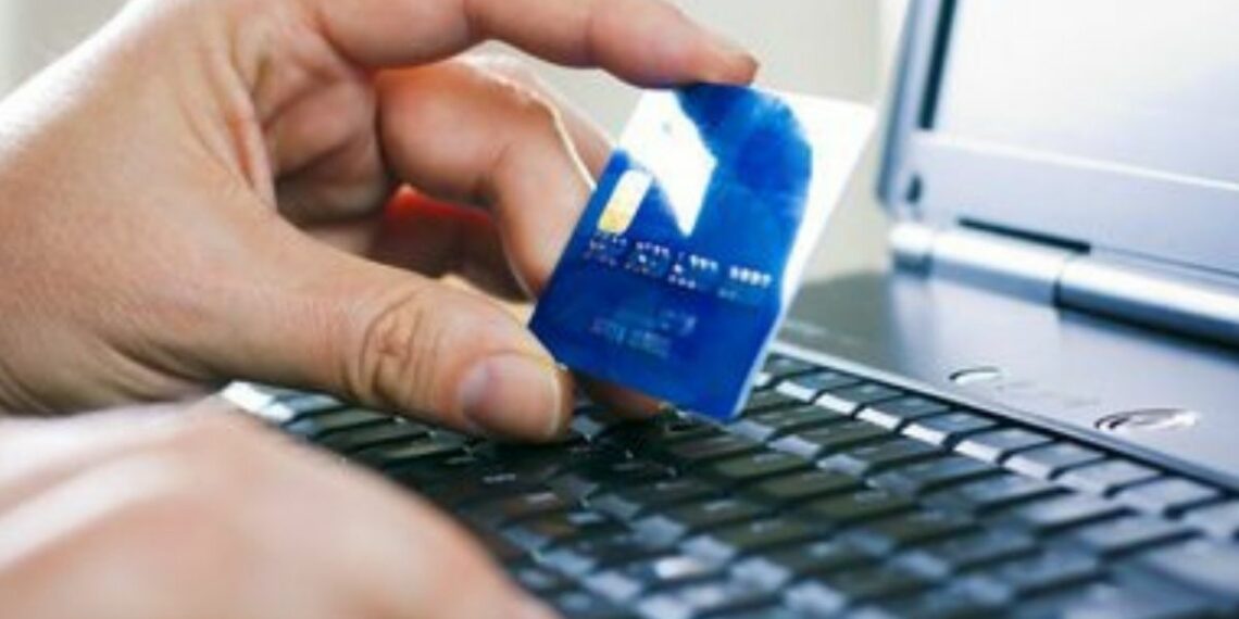 AGU notificou Google, Meta, TikTok, Kwai e Microsoft para reforçar combate a fraudes digitais relacionadas ao Novo Desenrola Brasil – Famílias. Governo quer impedir golpes e proteger consumidores.