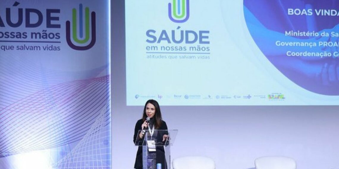 Lideranças de hospitais públicos participaram em Brasília de encontro do projeto Saúde em Nossas Mãos, iniciativa do PROADI-SUS que já evitou mais de 17 mil infecções hospitalares e gerou economia de R$ 210 milhões ao SUS.