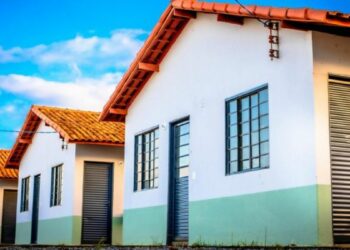 Crédito imobiliário ultrapassa 10% do PIB brasileiro, impulsionado pelo Minha Casa, Minha Vida e pelos investimentos do Governo Federal em habitação.