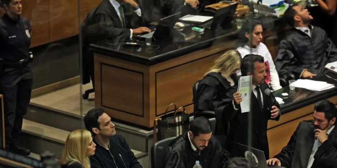 Dr. Jairinho e Monique Medeiros serão julgados novamente pela morte de Henry Borel no Rio de Janeiro. Defesa do ex-vereador pode abandonar plenário outra vez.