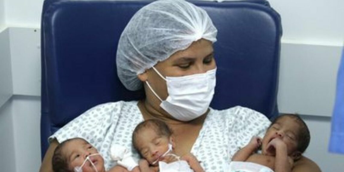 Histórias emocionantes de mães e profissionais da saúde mostram os desafios, o acolhimento e a força da maternidade nos hospitais universitários da HU Brasil.