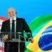 Lula e Donald Trump se reuniram na Casa Branca para discutir tarifas comerciais, minerais críticos, investimentos e cooperação no combate ao crime organizado.