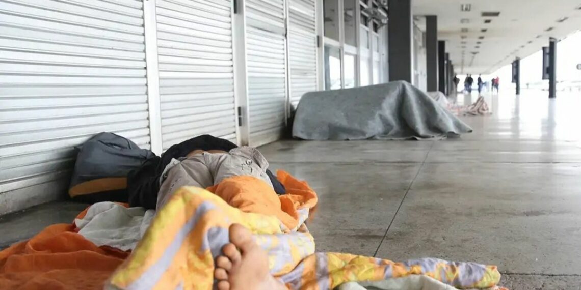 Assembleia Legislativa do Espírito Santo aprova projeto que declara de utilidade pública associação da Igreja Católica voltada ao atendimento de pessoas em situação de rua em Vitória.
