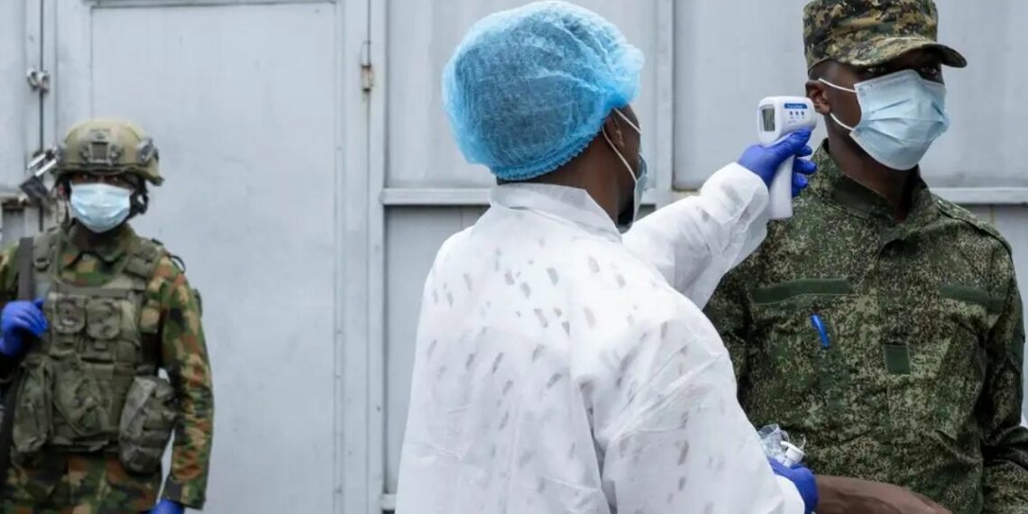 CDC Africa alerta que 10 países africanos estão sob alto risco de ebola devido aos surtos registrados na República Democrática do Congo e em Uganda. OMS elevou nível de risco na região.